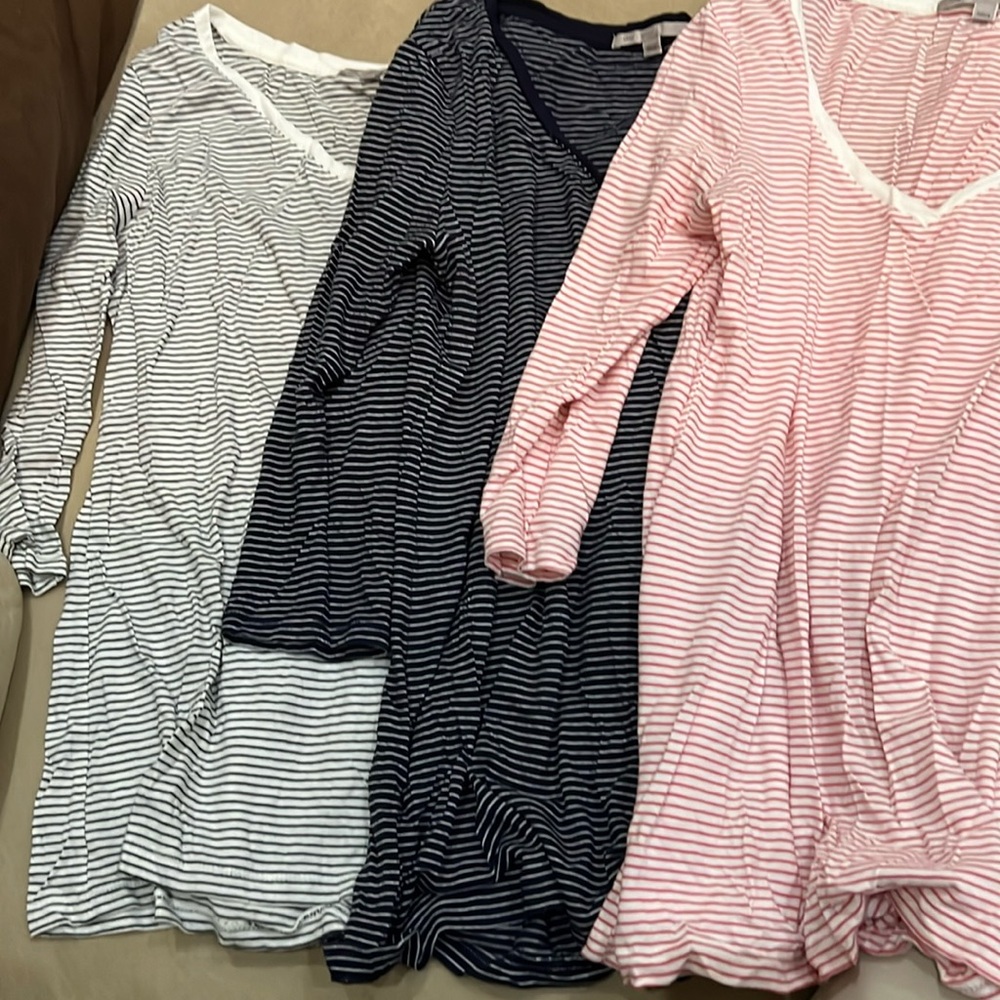 Gap 3/4 Sleeve V-Neck Set